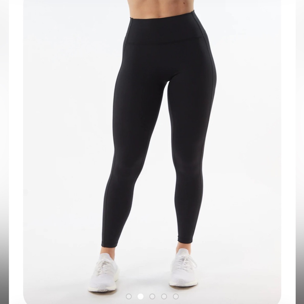 Alphalete Pulse Kinetic Legging